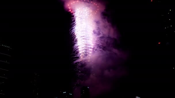 Burj Khalifa building fireworks — Stock Video