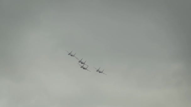 Flanker Fighter Jet Aerobatics Group — Vídeo de Stock