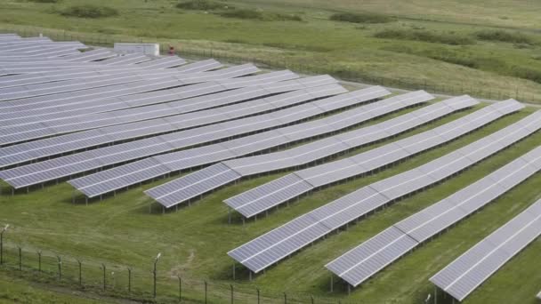 Солнечная электростанция — стоковое видео