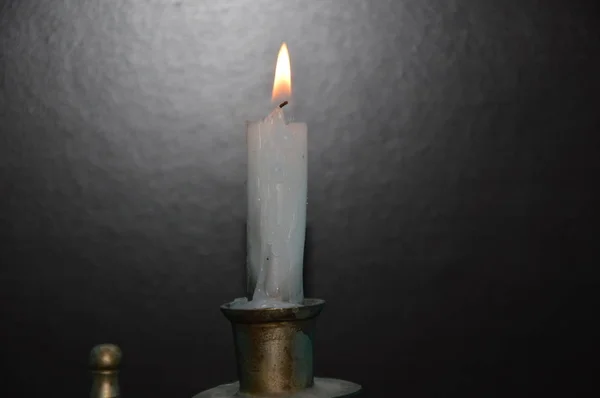 White Candles Black Table Fire — Stock Photo, Image