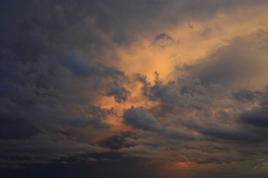 Sunset bulvarında Akdeniz bulutlu gökyüzü ile İtalya ' nın bakış açısından