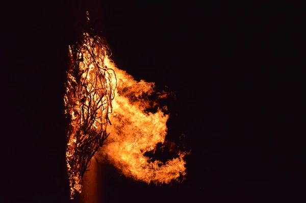 Duży Drewniany Ogień Nocy — Zdjęcie stockowe