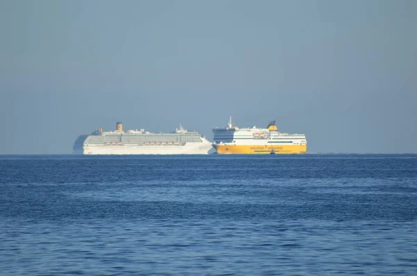 Een Corsica Veerboten Sardinia Ferries Schip Middellandse Zee Stockafbeelding
