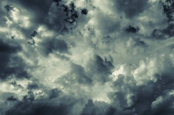 폭풍우가 몰아치는 장엄 한 하늘. — 스톡 사진