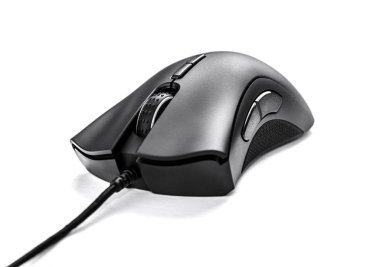 Beyaz arka plan üzerinde izole gaming fare.