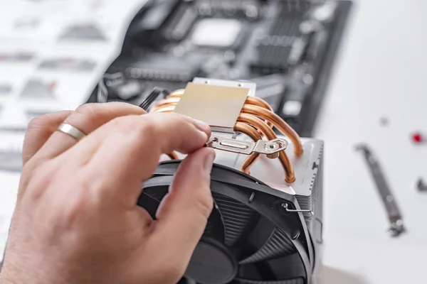 Installing or repair the air cooling system of the PC processor. — Stock Photo, Image