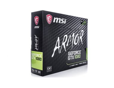 Grafik kartı MSI Geforce Gtx1080 zırh beyaz zemin üzerine kutu.