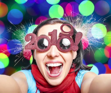 İki bin dokuz. 2019.