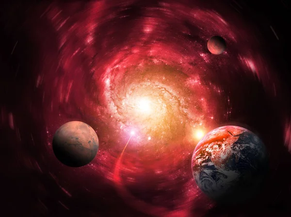 La gravedad de un agujero negro masivo retrasa los planetas. Fin del mundo . — Foto de Stock