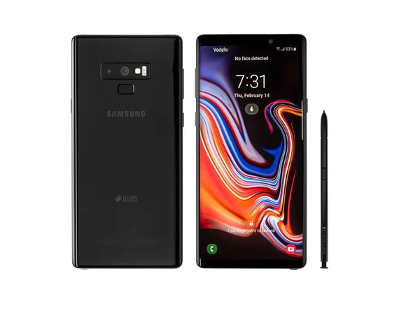 Samsung Galaxy Note 9 sur blanc . — Photo