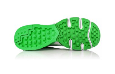 Kireç veya yeşil spor ayakkabı.