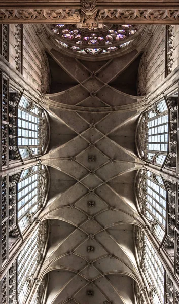 Rotunda de São Vito vista interior. Praga, República Checa . — Fotografia de Stock