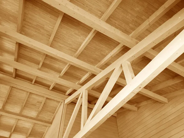 La construction d'un toit en bois . — Photo