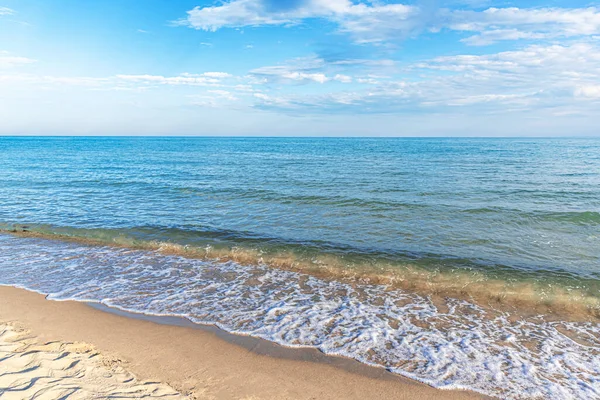 Gün batımında deniz manzarası. — Stok fotoğraf