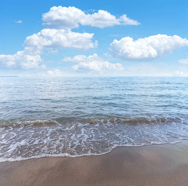 Gün batımında deniz manzarası. — Stok fotoğraf