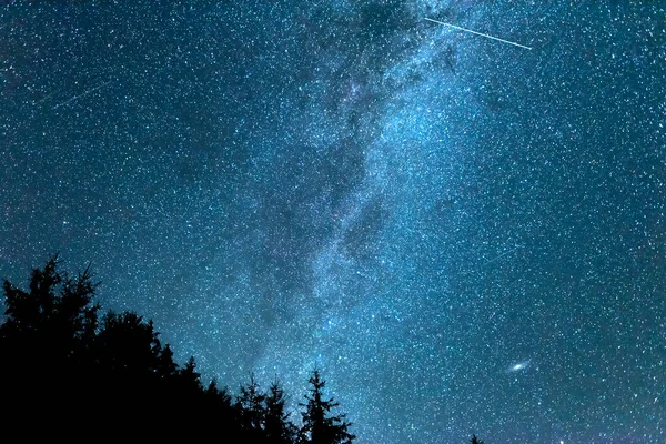 Galaxia Vía Láctea. Cielo estrellado. —  Fotos de Stock