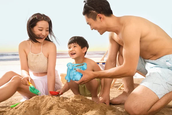 Happy Asian Parents Son Playing Sandbox Beach — Stock Photo, Image