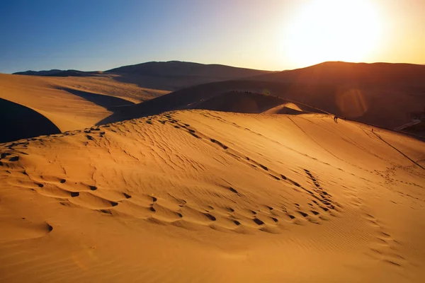 日の出の美しいダンフアン砂漠 — ストック写真
