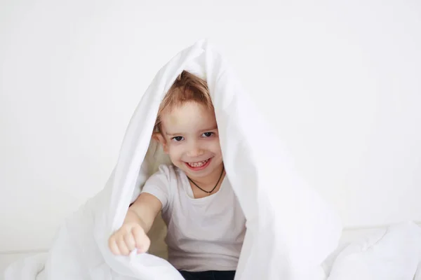 Little Merry Girl Hiding Blanket — Stock Photo, Image