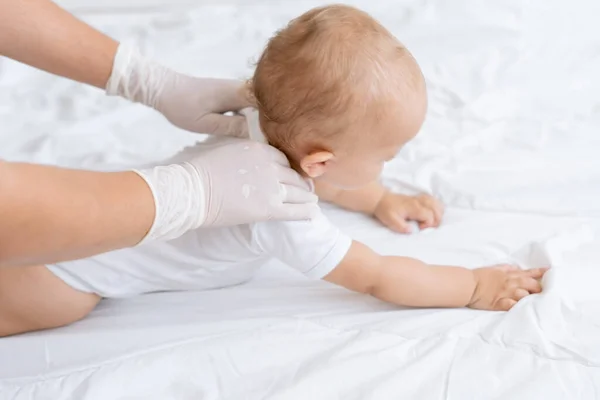 Doctor Gives Massage Baby — Stock Photo, Image