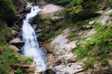 Şelale. Park Mandelia 'ya düştü.