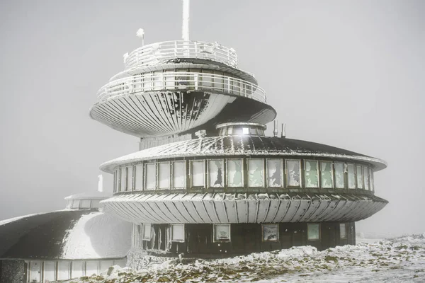 Sniezka Dağı Kış elbise Giant Mountains