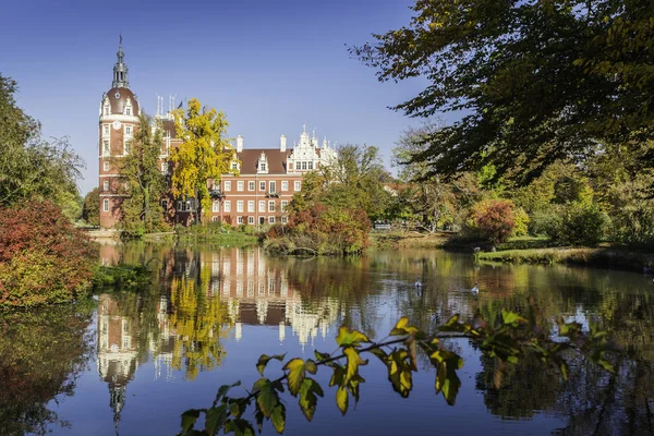 Velho Histórico Belo Castelo Jardins Frst Pckler Park Bad Muskau — Fotografia de Stock