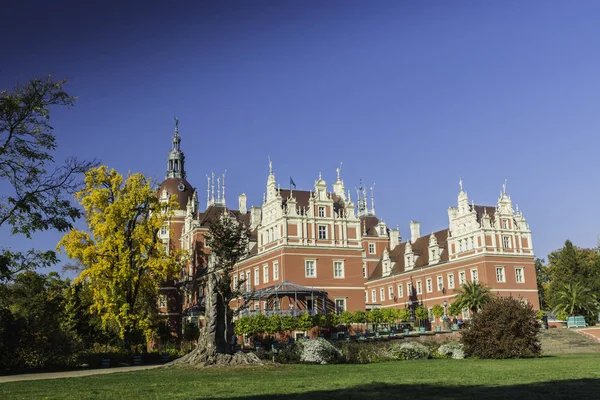 Velho Histórico Belo Castelo Jardins Frst Pckler Park Bad Muskau — Fotografia de Stock