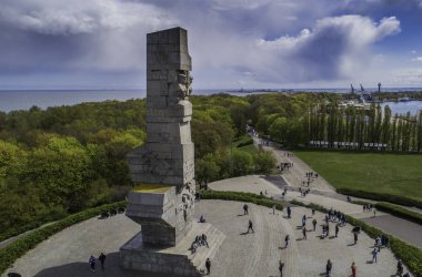Anıt Westerplatte bir kuş bakışı Polonyalı savunucuları anısına