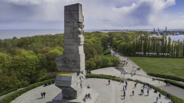 Anıt Westerplatte bir kuş bakışı Polonyalı savunucuları anısına