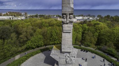 Anıt Westerplatte bir kuş bakışı Polonyalı savunucuları anısına