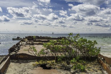 Baltık Denizi'ndeki Hel yarımadasındaki batık körfezi, Orp Wicher, Orp Grom