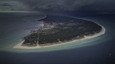 Hel, Hel Yarımadası, Hel, Baltık Denizi, Gdansk Körfezi, Polonya üzerinde bir fırtına geliyor