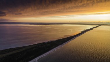 Hel, Hel Yarımadası üzerinde gün batımı, Baltık Denizi, Gdansk Körfezi, Polonya