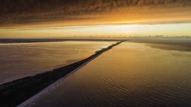 Hel, Hel Yarımadası üzerinde gün batımı, Baltık Denizi, Gdansk Körfezi, Polonya