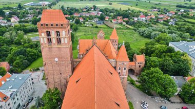 Polonya 'daki Kwidzyn Şatosu ve Gotik Katedrali' nin Hava Görüntüsü, Tarihi Tarihi İniş Panoraması