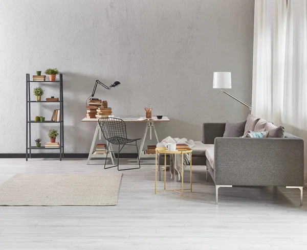 Studio Moderno Con Divano Grigio Tavolo Lavoro Decorazione Home Office — Foto Stock