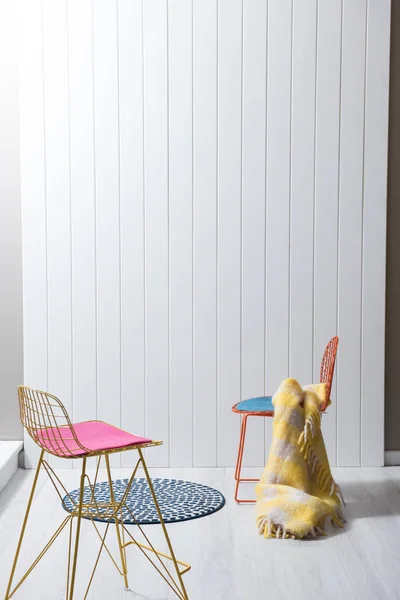 Chaises Modernes Dans Salon Mur Blanc — Photo