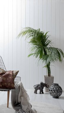 sandalye ve vazo ile modern iç