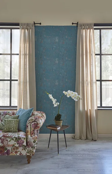 蓝色的墙和背景房 装饰沙发和装饰 — 图库照片