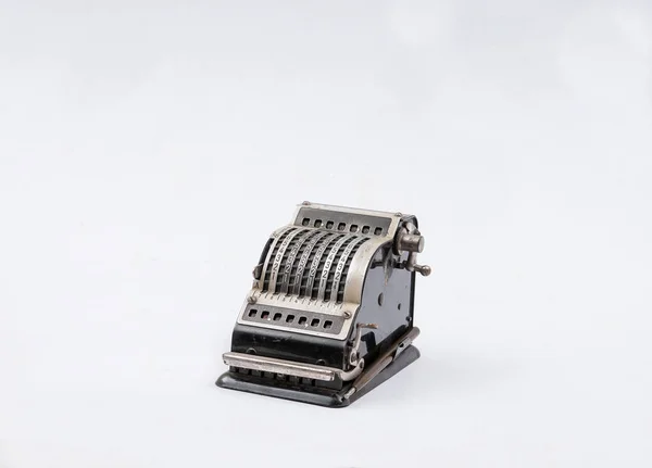 Vintage Φορητή Γραφομηχανή Στο Παρασκήνιο Κοντινό Πλάνο — Φωτογραφία Αρχείου