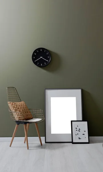 Mur Vert Bureau Chaise Cadre Style Horloge Décoration — Photo