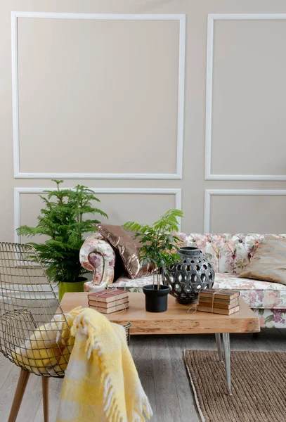 Oturma odası çiçekleri desen kanepe ve dekorasyon, iç tasarım