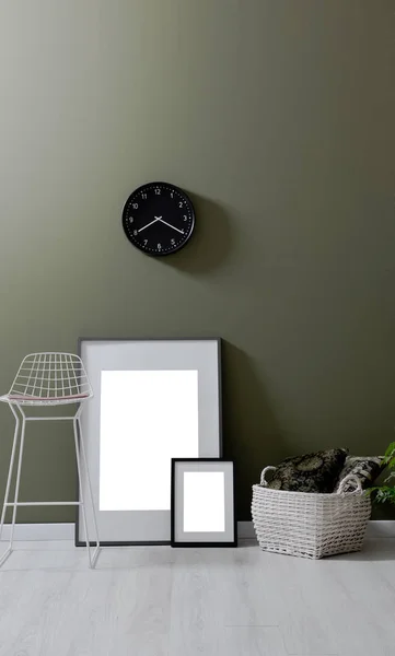 Mur Vert Bureau Chaise Cadre Style Horloge Décoration — Photo