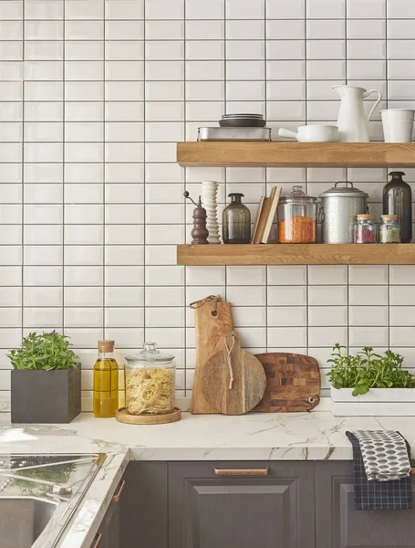 Fondo Mesa Blanca Con Accesorios Cocina Modernos Diseño Interiores — Foto de Stock