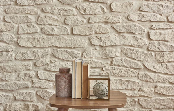 Ziegelwand Hause Tanne Ornament Und Accessoire Stil Buch Vase Von — Stockfoto