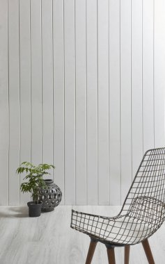 modern sandalye, beyaz oturma odasında beyaz duvar 