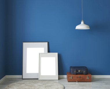 Mavi lamba, çerçeve, poster, sandalye konsepti.