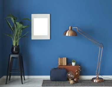 Mavi lamba, çerçeve, poster, sandalye konsepti.