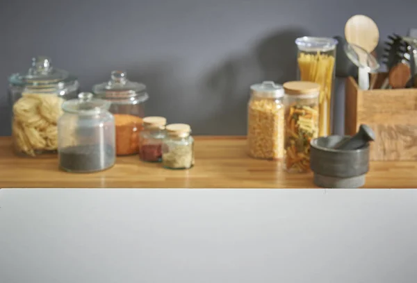 Сірий Кухонний Стіл Інструмент Тарілкою — стокове фото